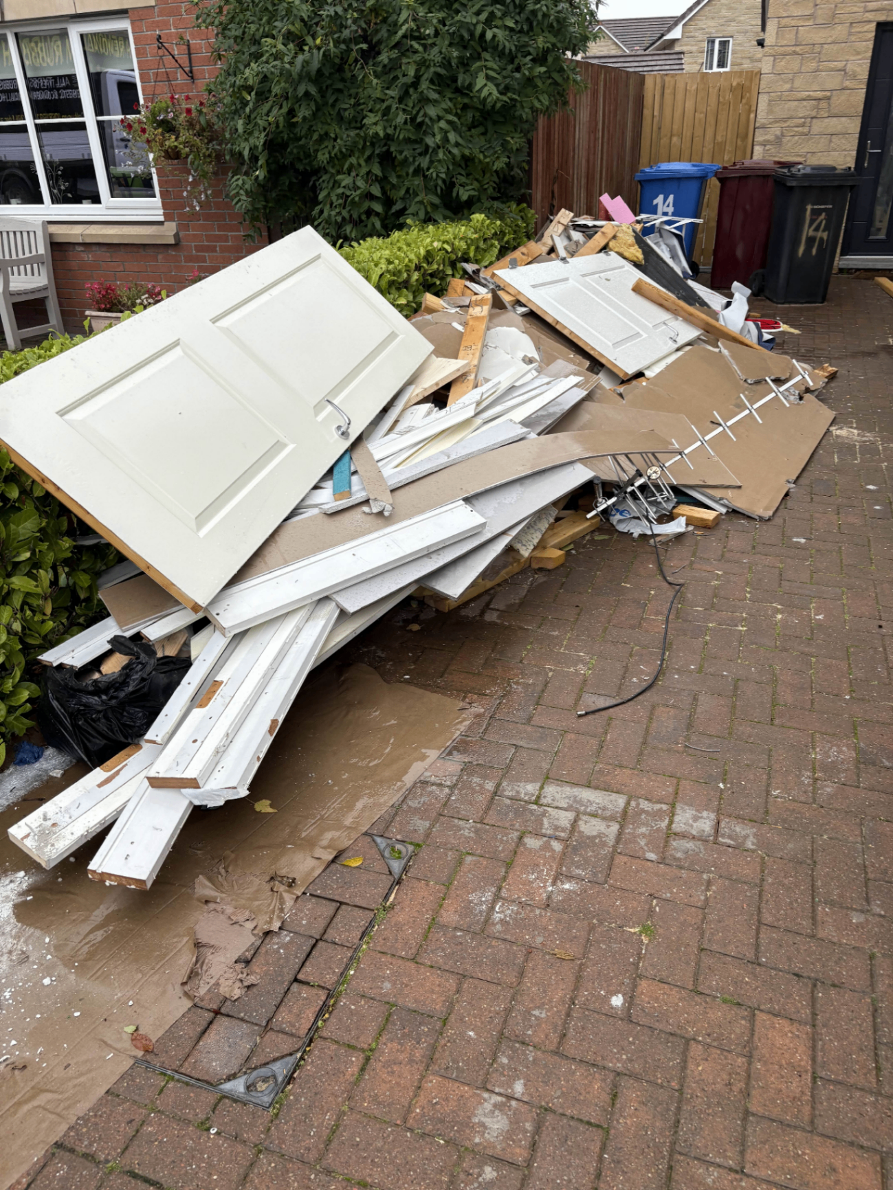 Before rubbish removal - Property Clearance in Glasgow by JM Rubbish Removal